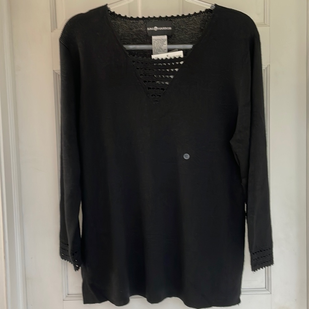XL, black sweater
